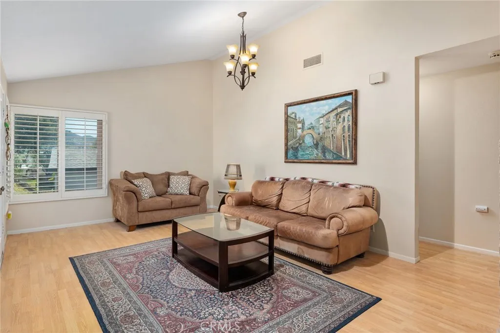 https://cdn.realtyfeed.com/cdn/127/306795792/5bd5ebc2addbe96a2825f417aab78f57.webp