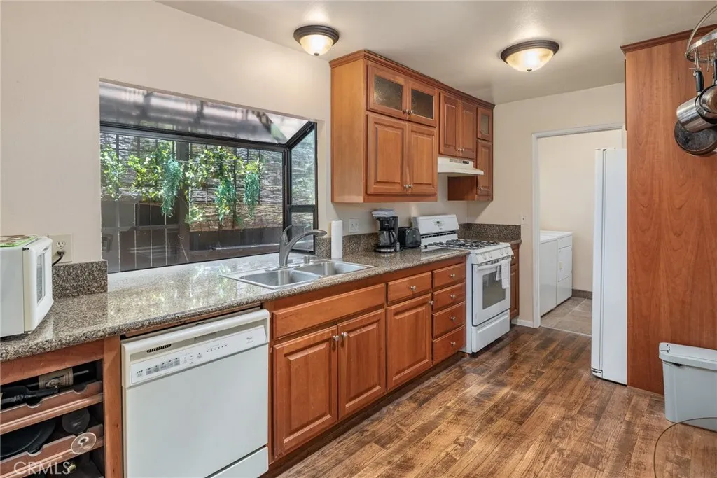 https://cdn.realtyfeed.com/cdn/127/306795792/b956db56e51b63cbd49c7858d1777673.webp