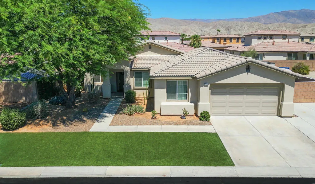 82578 Carrara Court