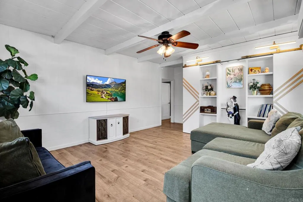 https://cdn.realtyfeed.com/cdn/127/306795968/549c1c05bfb9cd80f43239c7c4b44c0a.webp