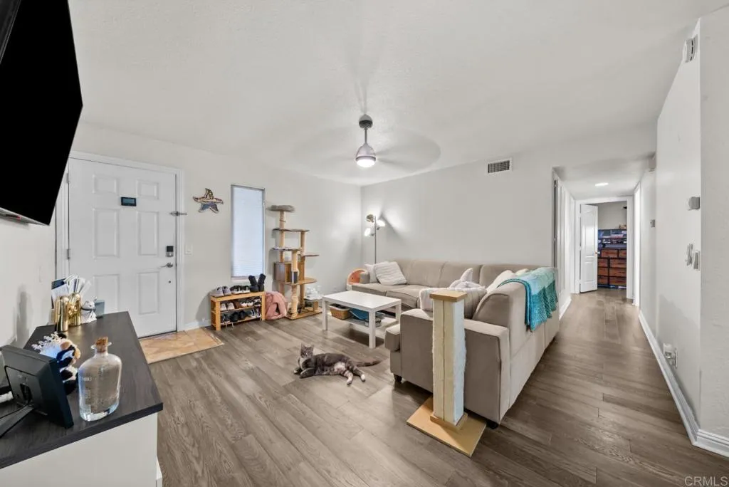 https://cdn.realtyfeed.com/cdn/127/306795970/2522e199308f584ba155aff23b73ee49.webp
