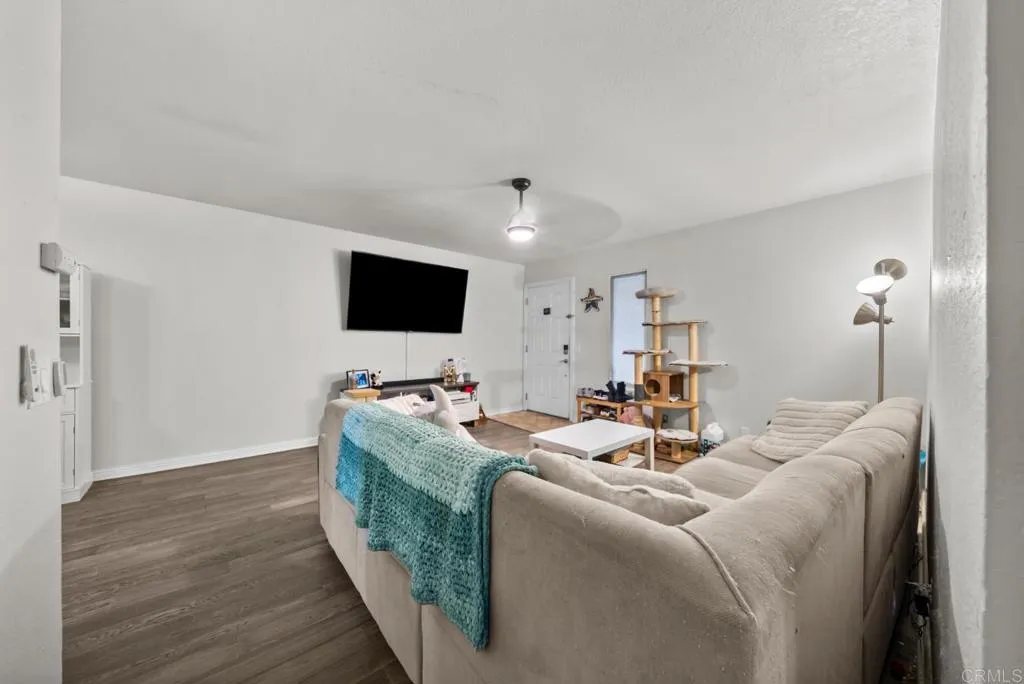 https://cdn.realtyfeed.com/cdn/127/306795970/76e4c4bc378708e3e8f4f05486c56907.webp