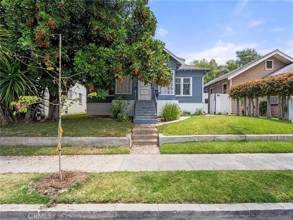 759 N Loma Vista