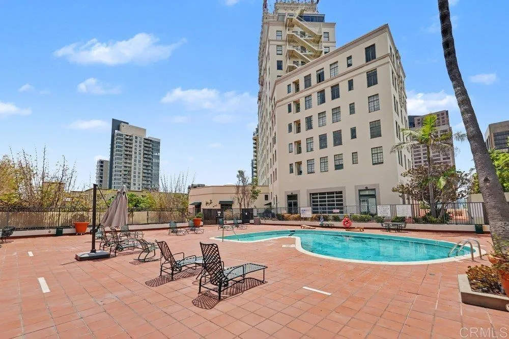 https://cdn.realtyfeed.com/cdn/127/306796088/162c0ceeea4b5c7ee9992a07a5c909cd.webp