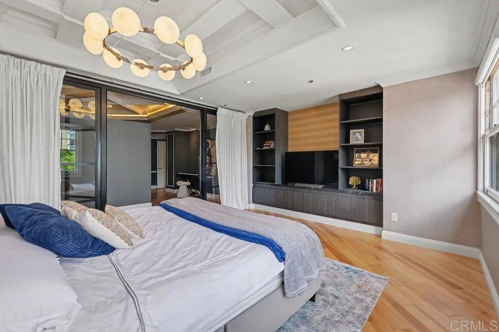 https://cdn.realtyfeed.com/cdn/127/306796088/1e4e1f7823f3c407fa39d6675d7d5469.webp