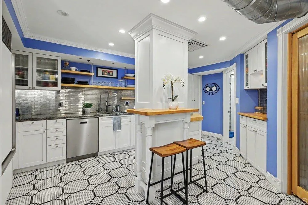 https://cdn.realtyfeed.com/cdn/127/306796088/3bd95a65c3f6305f139d201c02b5235c.webp