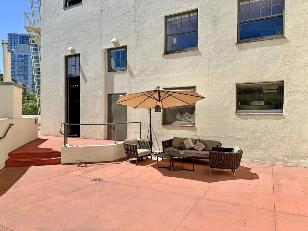 https://cdn.realtyfeed.com/cdn/127/306796088/67767d9bab8ecbabd517f52d03f2d792.webp
