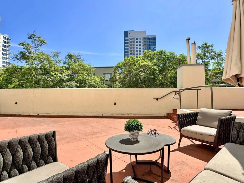 https://cdn.realtyfeed.com/cdn/127/306796088/6ae1dd2cddaa8306f21ae964e0bec9c5.webp