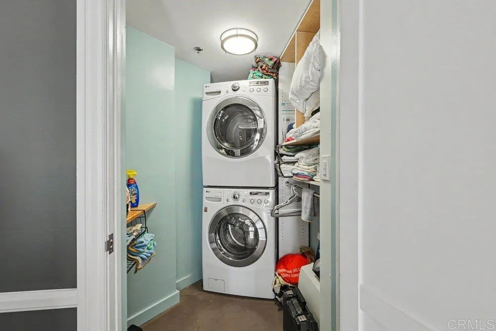 https://cdn.realtyfeed.com/cdn/127/306796088/80b638d3aa9966d431f84c471ebdbf94.webp