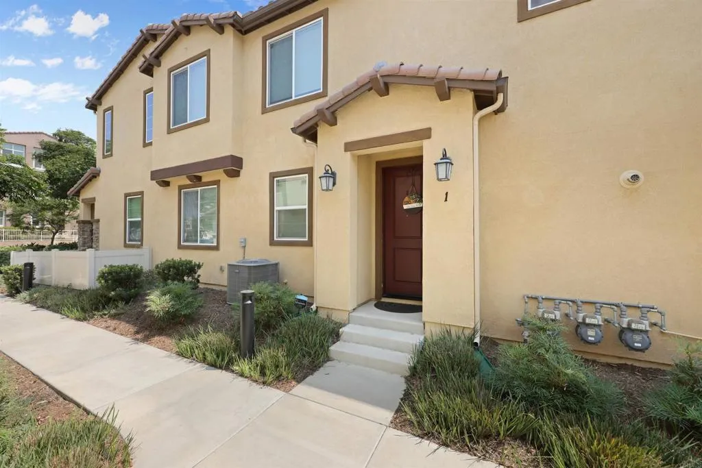 1282 Santa Victoria Rd Unit 1, Chula Vista, CA 91913 - Main photo, Chula Vista, CA