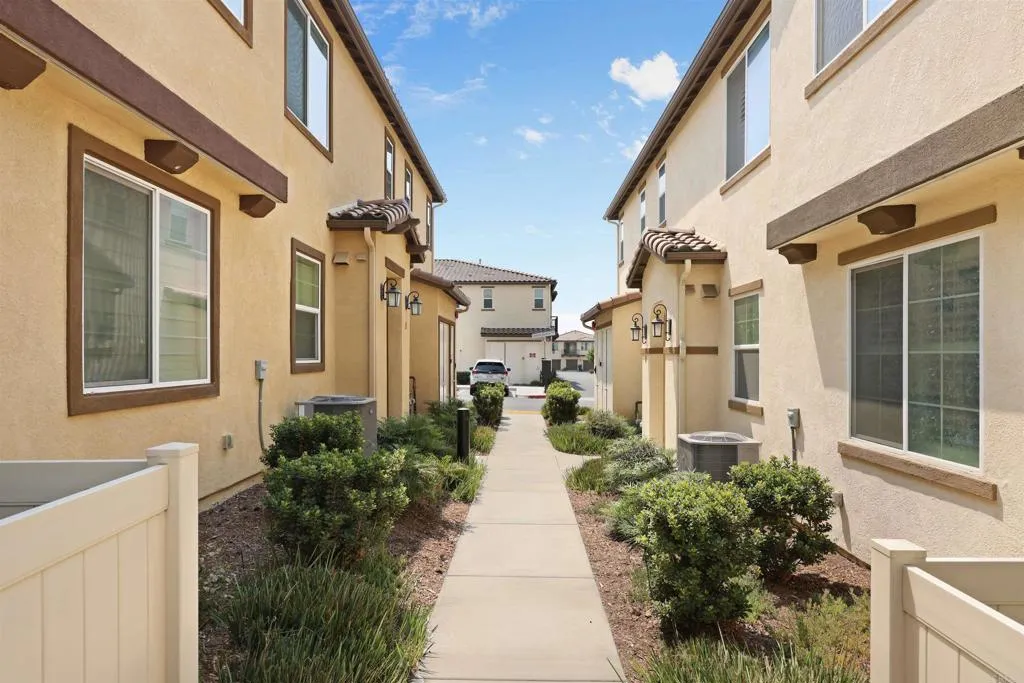 1282 Santa Victoria Rd Unit 1, Chula Vista, CA 91913 - Photo 4 of 58, Chula Vista, CA