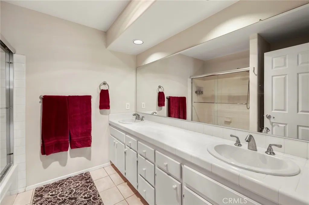 Photo #23: SW26155423 Listing: Photo #23