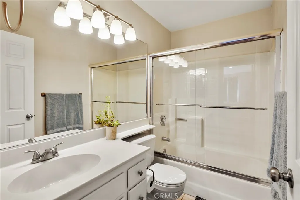 Photo #27: SW26155423 Listing: Photo #27