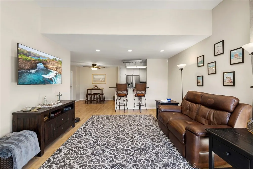 Photo #11: SW26155423 Listing: Photo #11