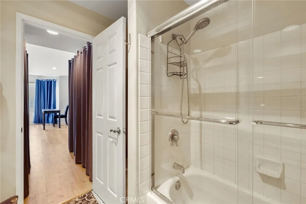 Photo #22: SW26155423 Listing: Photo #22