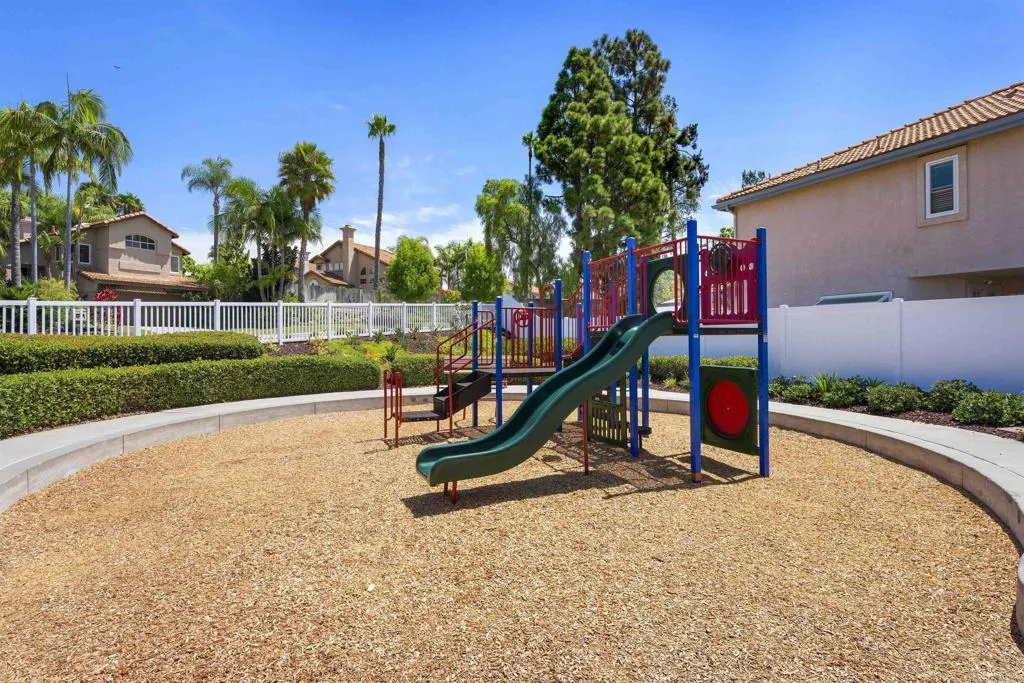 https://cdn.realtyfeed.com/cdn/127/306796249/017757209d3b8e32163a7d2a8d15db9a.webp