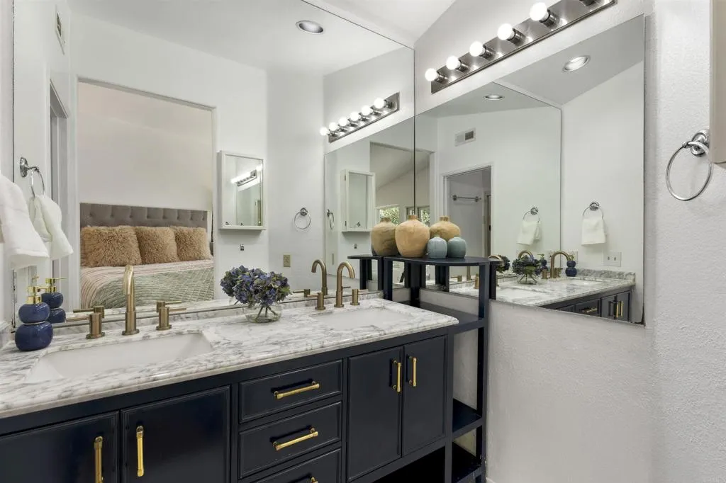 https://cdn.realtyfeed.com/cdn/127/306796249/0c1b5bf4cb00a5e1242f47e6d7d778af.webp