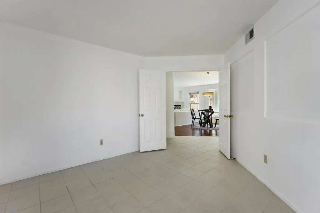 https://cdn.realtyfeed.com/cdn/127/306796249/9f19a6efc4e922a0b781b38774124555.webp