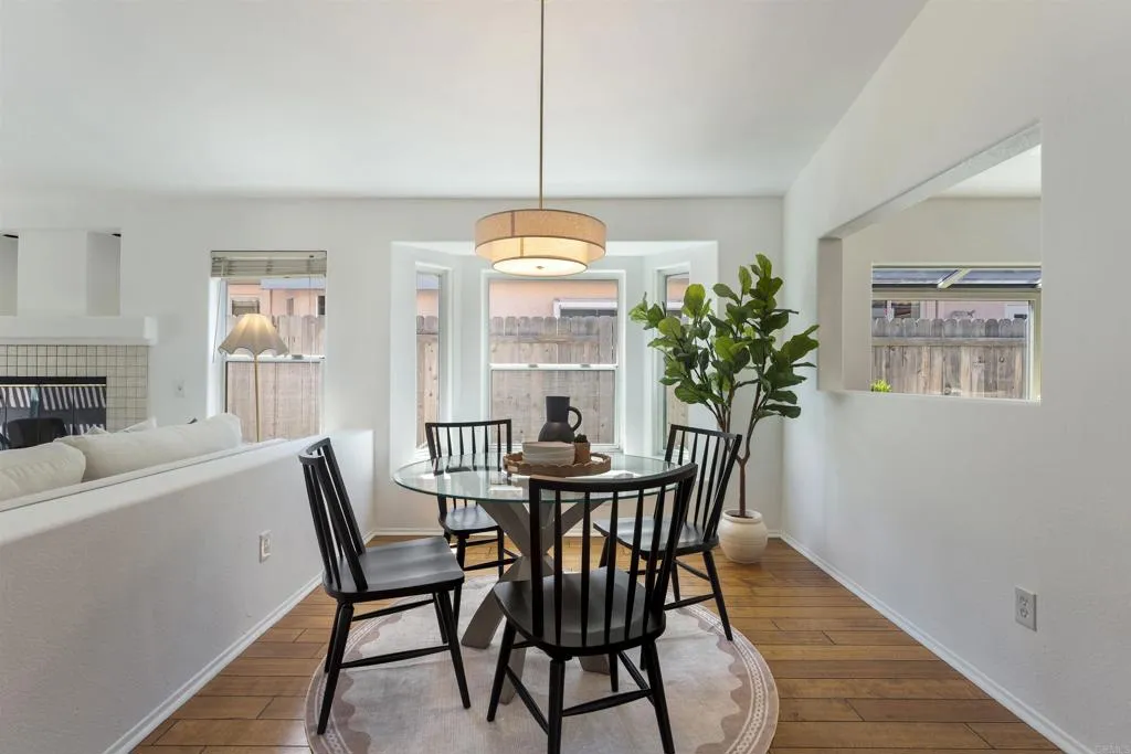 https://cdn.realtyfeed.com/cdn/127/306796249/d04dba61add272635e33aca6abb57ac2.webp