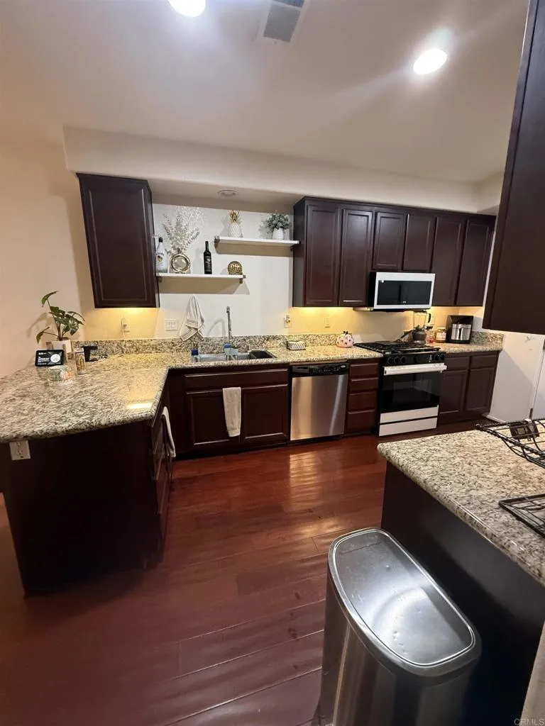 Photo #17: PTP2606326 Listing: Photo #17