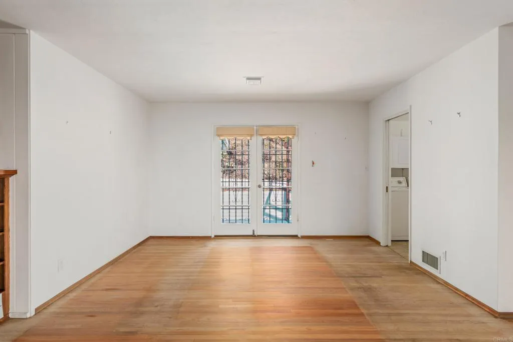 https://cdn.realtyfeed.com/cdn/127/306796399/08d864e490bebefb8367b14dad8b661a.webp