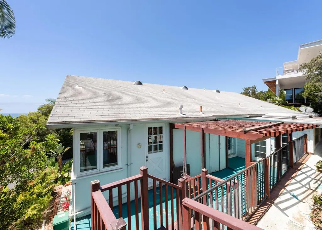 https://cdn.realtyfeed.com/cdn/127/306796399/98b965d16bf2a2d14dab1e24404eb76c.webp
