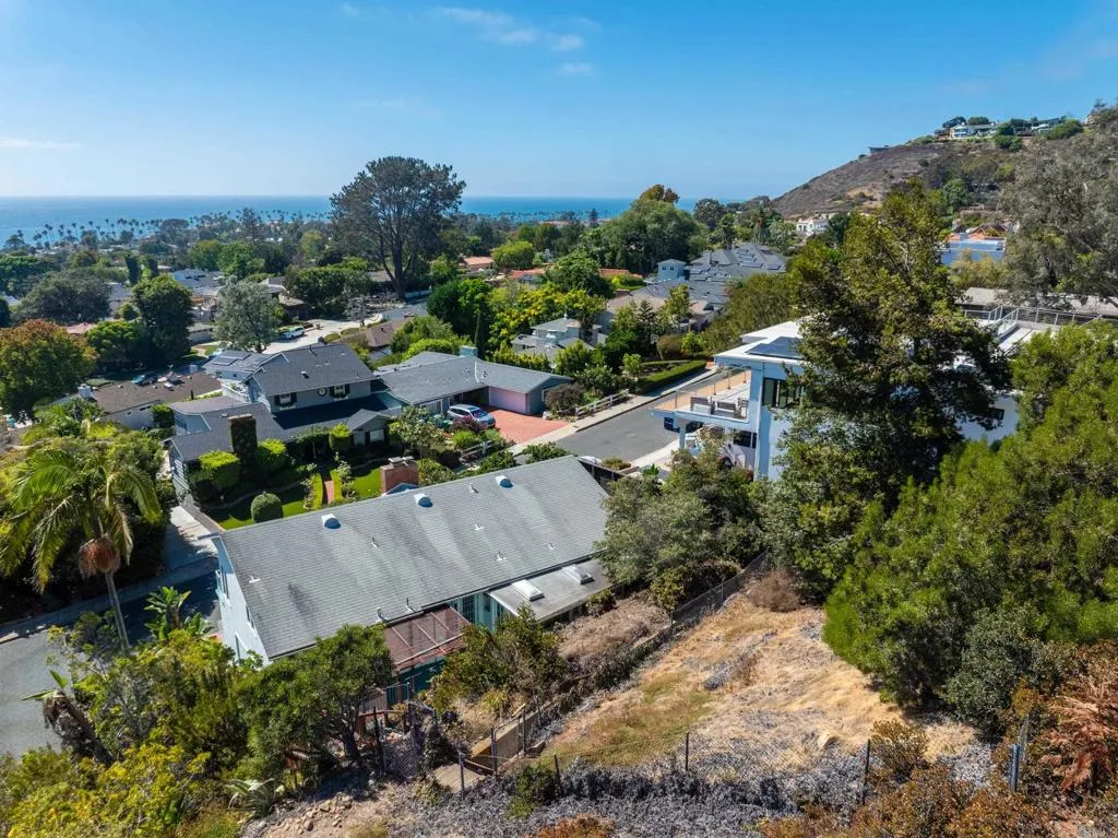 https://cdn.realtyfeed.com/cdn/127/306796399/b053f1117839d864d7d689dd33abf1fa.webp