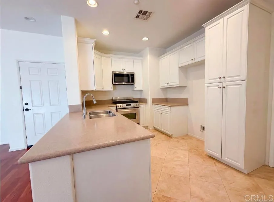 4096 Peninsula Dr Unit 1, Carlsbad, CA 92010 - Photo 2 of 12, Carlsbad, CA