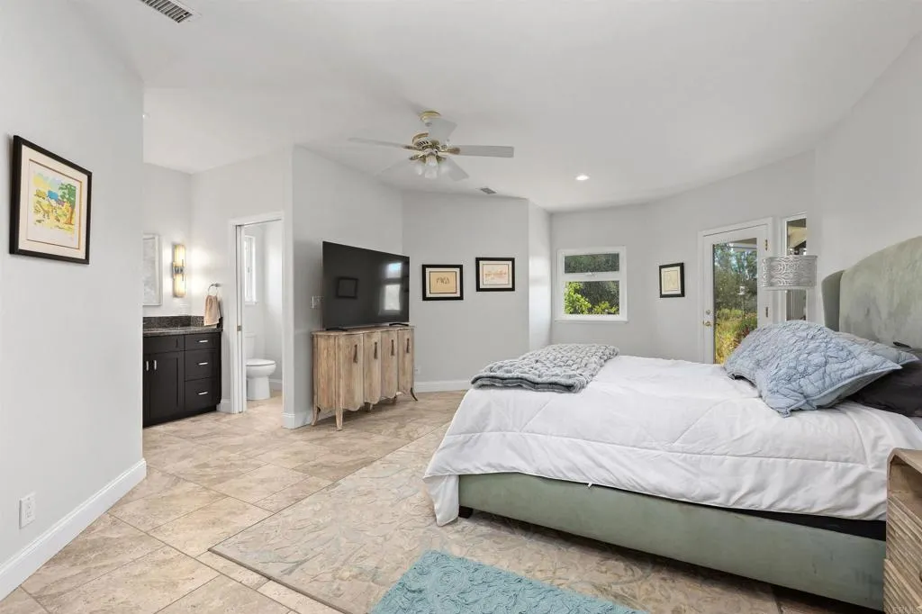 https://cdn.realtyfeed.com/cdn/127/306796441/52b5bd3758c106a5057c73b8df1beac0.webp