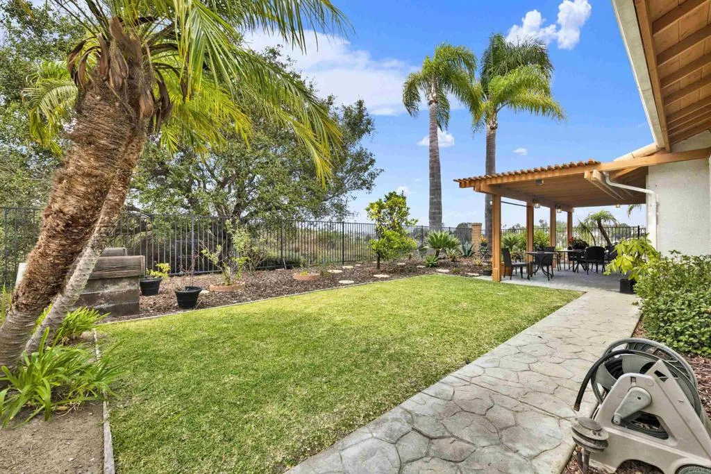 https://cdn.realtyfeed.com/cdn/127/306796486/03978b6a07c4225ddec8f3f187627500.webp