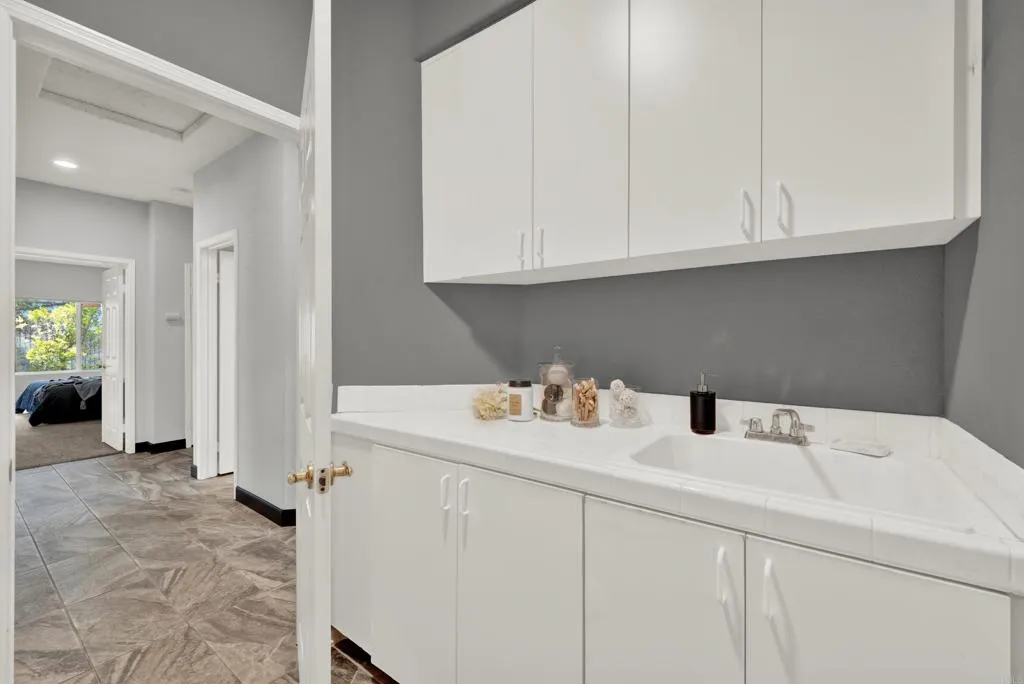 https://cdn.realtyfeed.com/cdn/127/306796486/0b1481e2f74843a19a7f80599da45d6b.webp