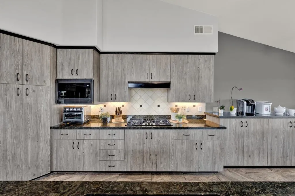 https://cdn.realtyfeed.com/cdn/127/306796486/18d137528a532745133e8f9b84d88830.webp