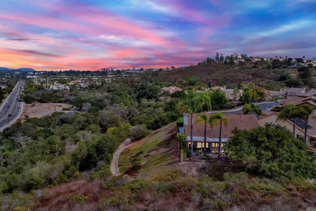 https://cdn.realtyfeed.com/cdn/127/306796486/29021675e50dc8edfc9953e3ee2eb3fe.webp