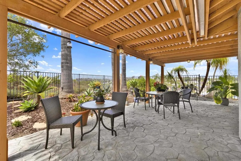 https://cdn.realtyfeed.com/cdn/127/306796486/2be9318907ac17761c92d23def42f642.webp
