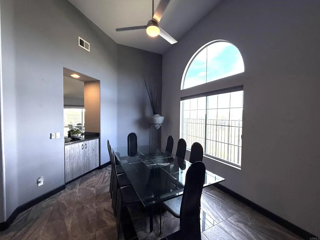 https://cdn.realtyfeed.com/cdn/127/306796486/ba1dcc6ba40fc857620f06abfd8ace75.webp