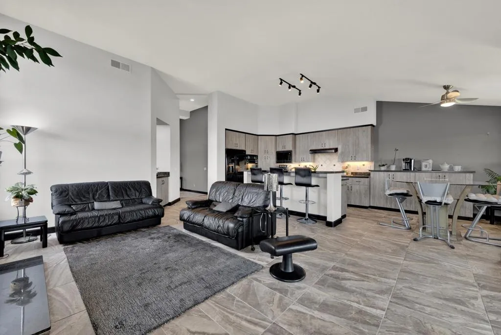 https://cdn.realtyfeed.com/cdn/127/306796486/d432138c908d8160d6a49d9be5b3ff2c.webp