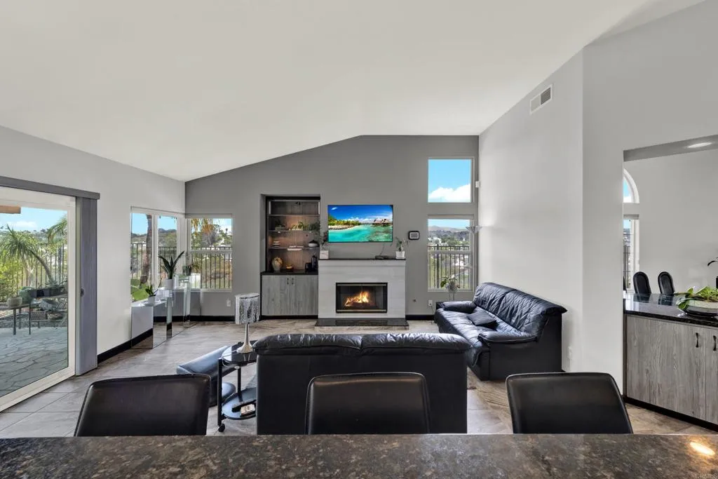 https://cdn.realtyfeed.com/cdn/127/306796486/d75b86d1502d61dfc018d721a76b18b7.webp