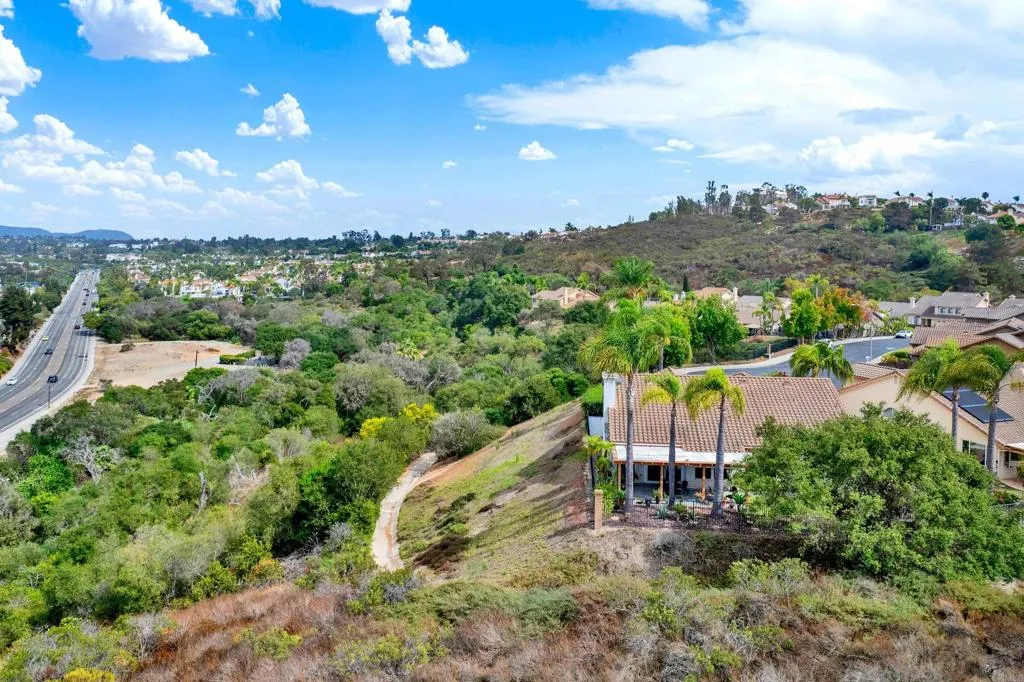 https://cdn.realtyfeed.com/cdn/127/306796486/e8b28dde6af4143b1f2e2b345d527526.webp