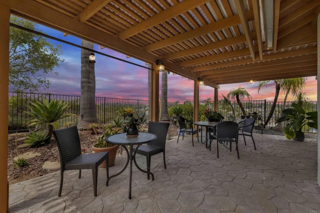 https://cdn.realtyfeed.com/cdn/127/306796486/edcd2ba1eebfd9e9816d70c8d9117bbf.webp