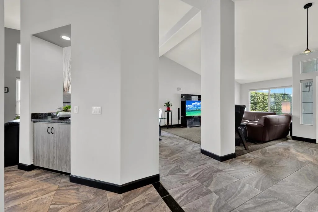 https://cdn.realtyfeed.com/cdn/127/306796486/eedd6a9514c0e3cd94937bd2782f8fd5.webp