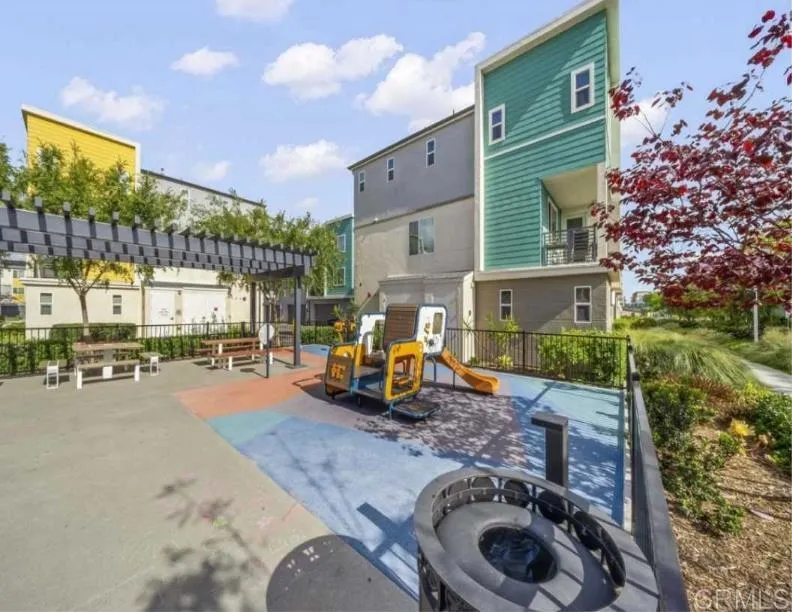 https://cdn.realtyfeed.com/cdn/127/306796511/5e82e7cc7ce02fc980e5038bb7eb0a82.webp