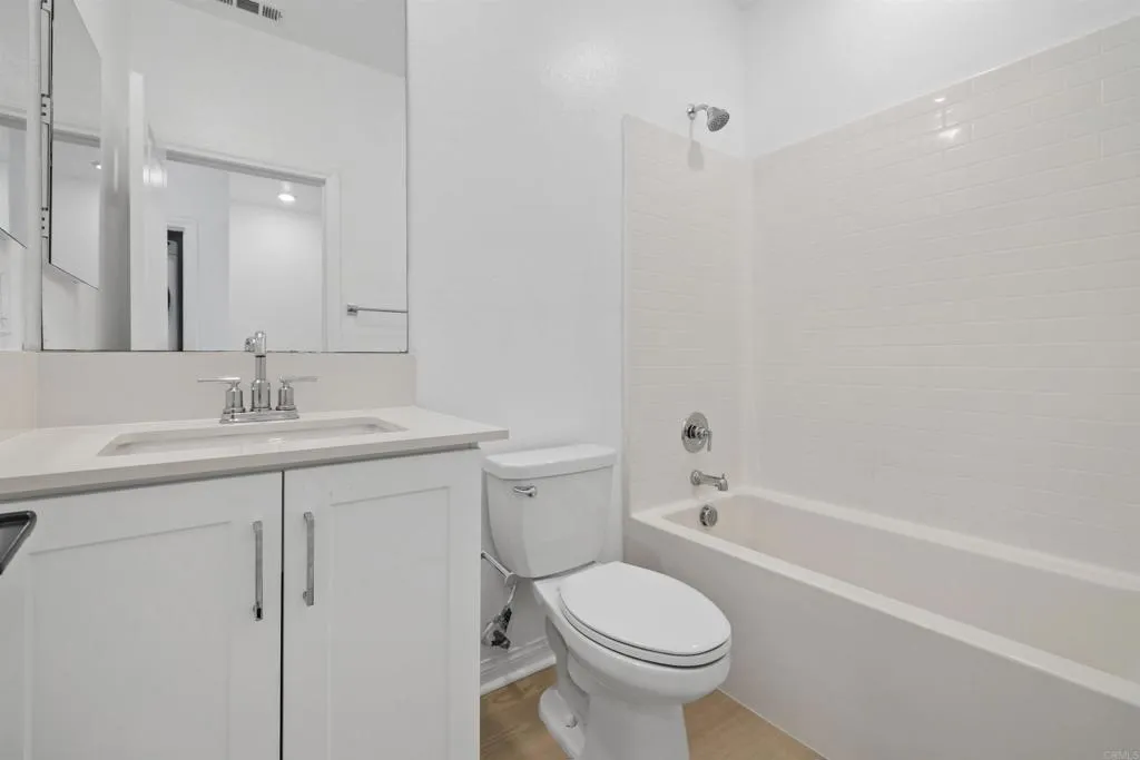 https://cdn.realtyfeed.com/cdn/127/306796511/6d9041dfa15dfd731a753de2be7b58bc.webp