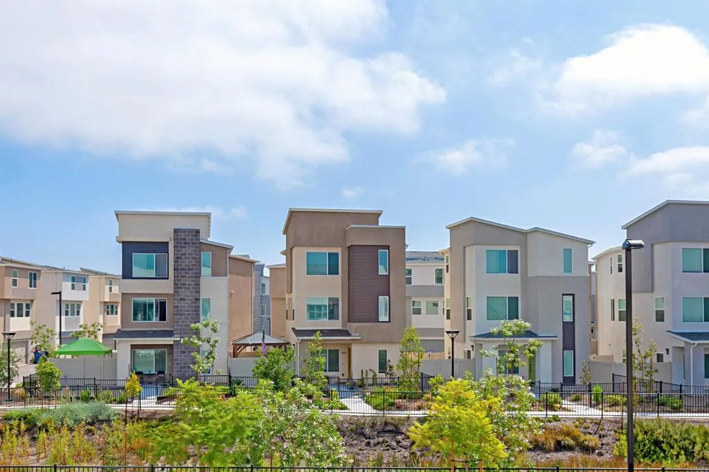 https://cdn.realtyfeed.com/cdn/127/306796511/c46e51191a5a2bbb40d02da367013952.webp