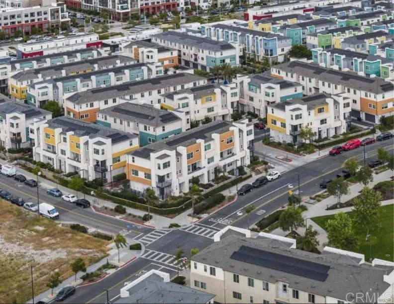 https://cdn.realtyfeed.com/cdn/127/306796511/ef5ca3be3eae5fa218ce7b077ea67025.webp