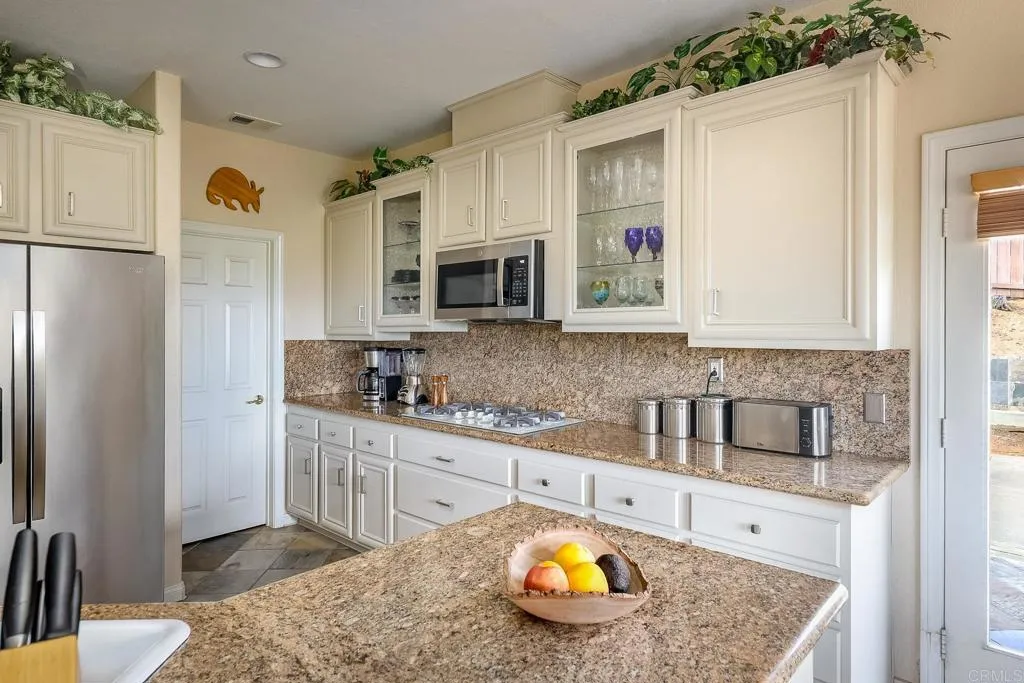 1684 Hubbard Place, Escondido, CA 92027 - Photo 4 of 29, Escondido, CA