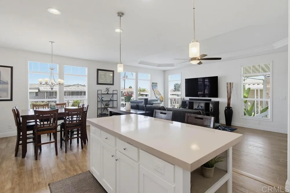 https://cdn.realtyfeed.com/cdn/127/306796719/2304f37b46e2664c578c5cd758f2f323.webp