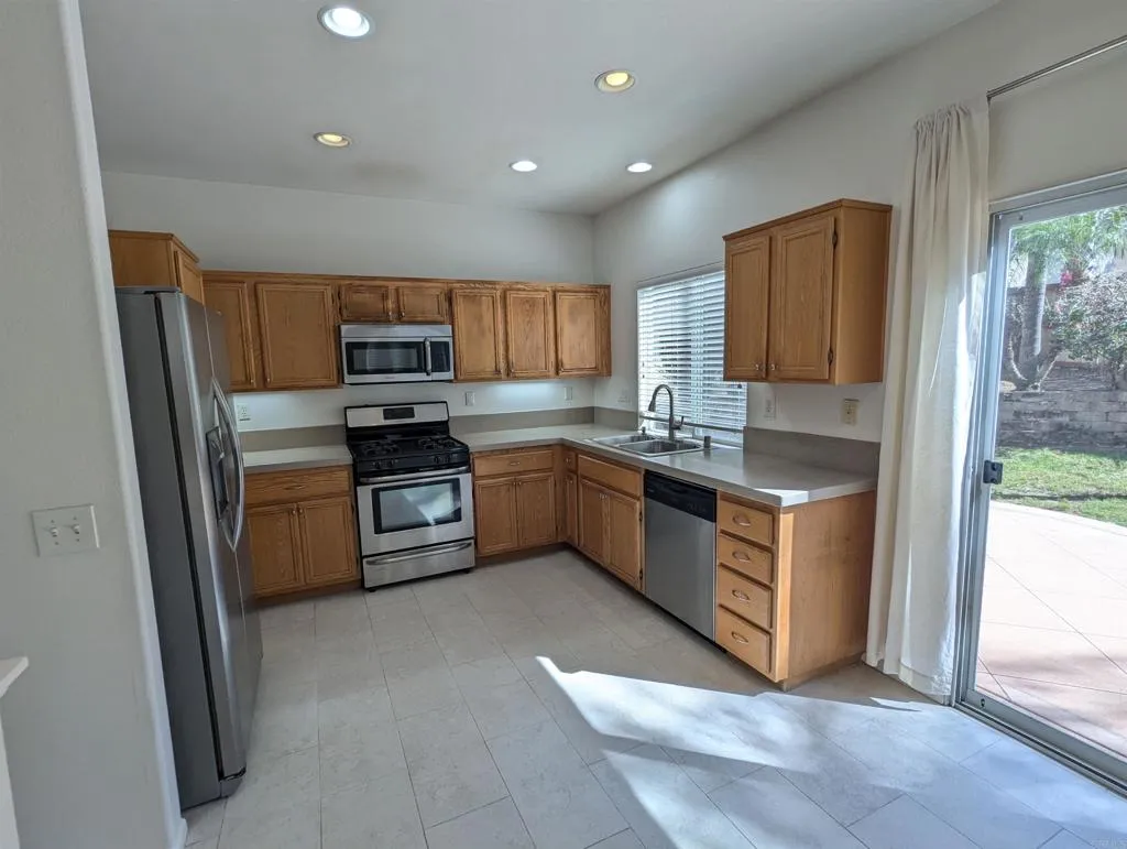 4737 Lagunita Way, Oceanside, CA 92057 - Photo 4 of 20, Oceanside, CA
