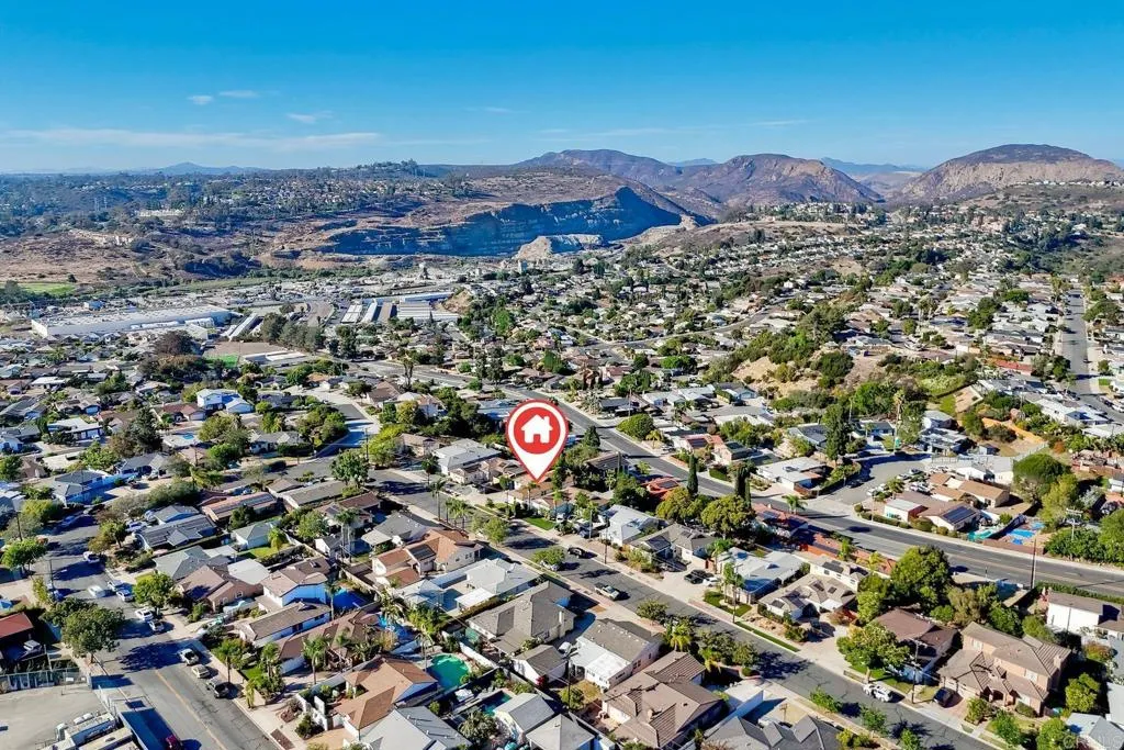 https://cdn.realtyfeed.com/cdn/127/306796741/e1bdc10dcdc9e11df4a9bd5d38e28db1.webp