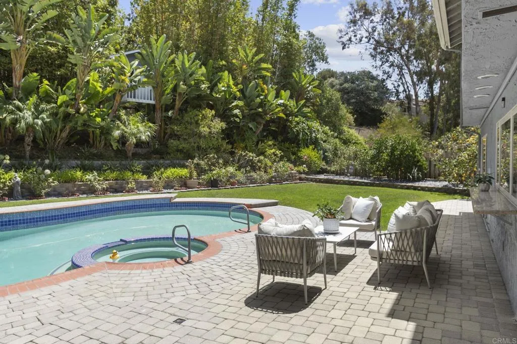 https://cdn.realtyfeed.com/cdn/127/306796807/223f6a394366b0a2fe37f6a7ac28ba8e.webp
