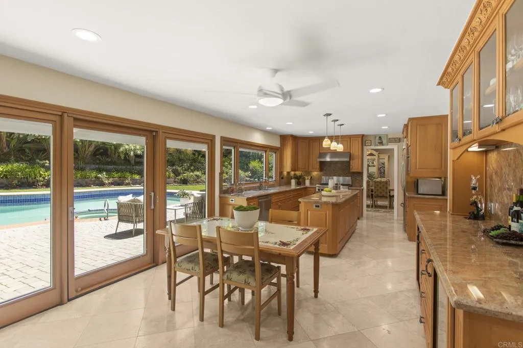 https://cdn.realtyfeed.com/cdn/127/306796807/34f095a35ea7deca4b0a291d36a4ad0b.webp